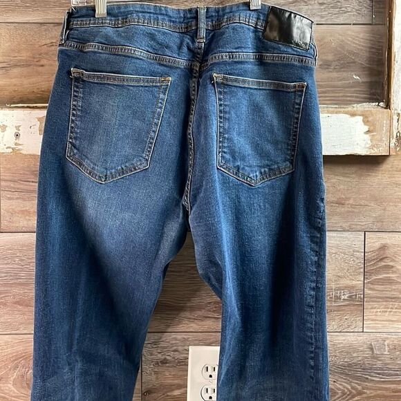 TAHARI Women’s Jean Waist 32 Blue Straight Leg Button Zip - Picture 5 of 9